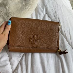 tory burch wallet purse